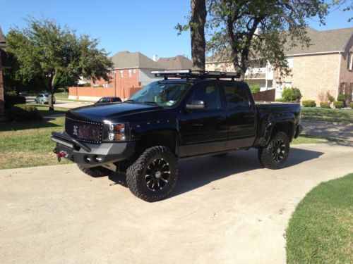 Chevy silverado 4x4 ltz z71 offroad lifted black extreme led lights 1 owner