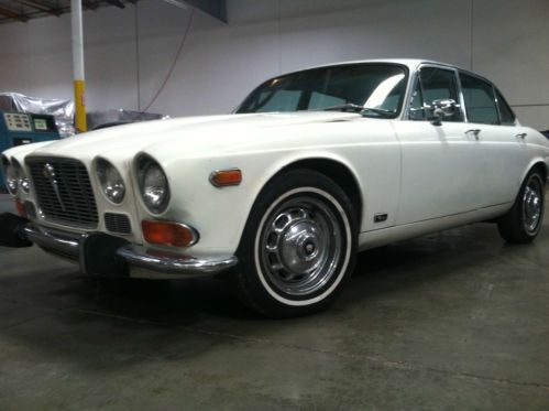1973 jaguar xj6 s1 base 4.2l, complete car, no rust, great proyect car, runs