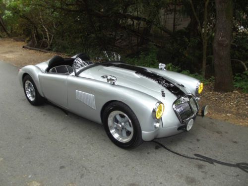 1958 mga custom roadster - lemans style