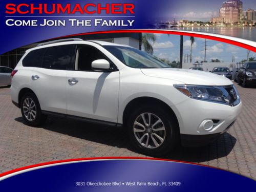 2013 nissan pathfinder 4wd  sv we finance clean carfax 1 owner export available