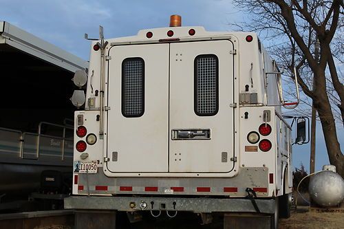 2005 chevy 3500 1 ton dually w/utility bed. built-in generator