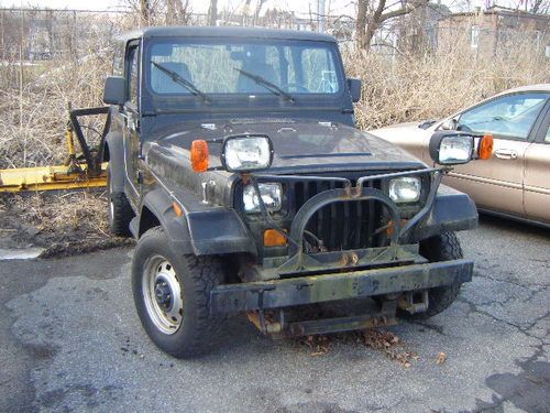 1994 jeep wrangler s sport utility 2-door 2.5l, only 70,000 miles, needs work