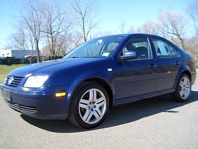 Turbo - 5 speed - sunroof - runs great - no reserve auction!