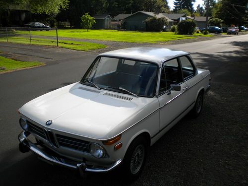 1972 bmw 2002 coupe .. clean "white'' vintage - german - original w/ upgrades