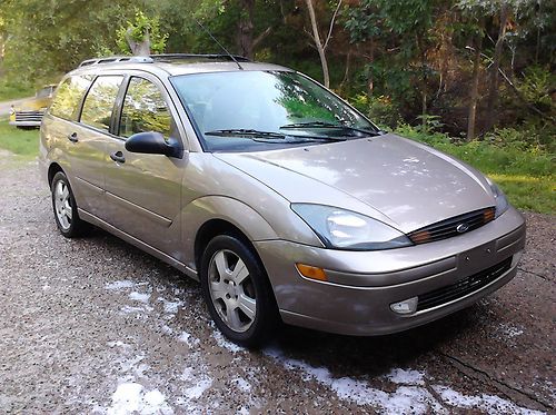 Wagon zxw loaded runs good cold air 35 mpg hwy automatic power sunroof cool!