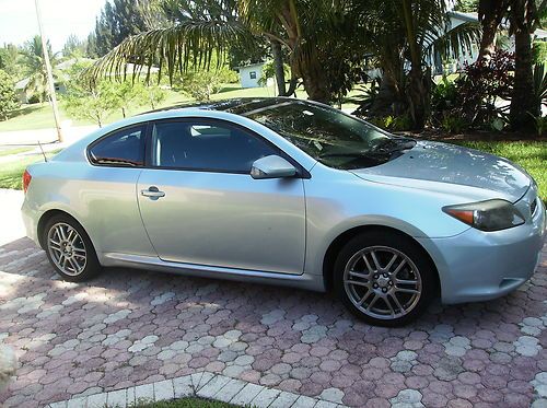 2007 scion tc,fl,panoramic roof,auto,nice colors,112k miles,priced to sell