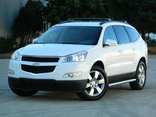 2012 chevrolet traverse lt 2k only like cond. 8 seats htd voice direction onstar