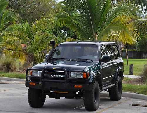 Toyota land cruiser 80 series, lockers, winch bar, suspension and much more
