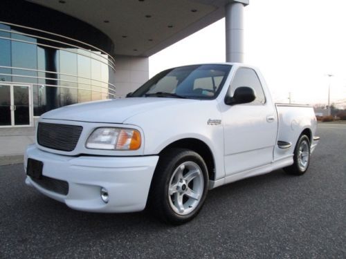 1999 ford f-150 svt lightning pick up white low miles rare find incredible