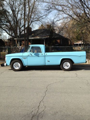 1968 dodge d200 3/4 ton pickup 318 cu v8