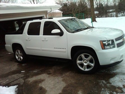 2007 chevrolet avalanche ltz crew cab pickup 4-door 5.3l