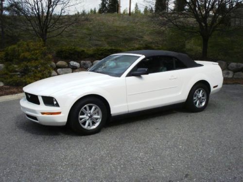 2008 ford mustang convertible performance white/leather only 4,735 actual miles