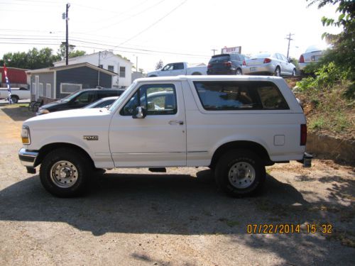 1994 ford bronco 4wd, new tires!