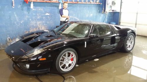 2006 ford gt coupe 2-door 5.4l rare black / no stripes, 1 of only 37 made.