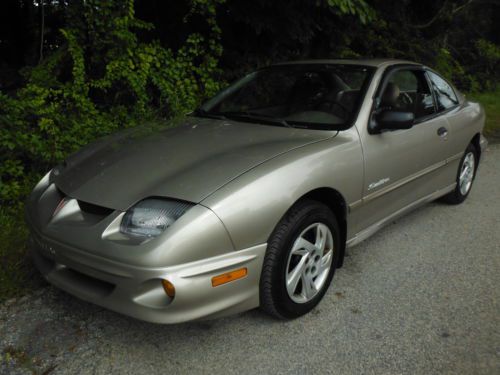 2001 pontiac sunfire 2.2 liter 4cyl only86,448miles powermnroof &amp;airconditioning