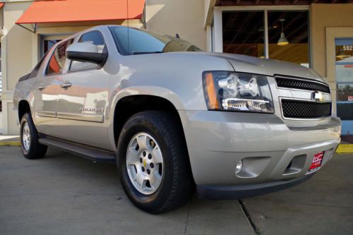 2008 chevrolet avalanche crew cab lt 4x2, only 56,623 miles, super clean!