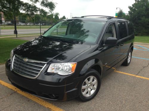 2008 Chrysler town country sale michigan #3