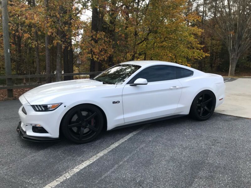 2017 ford mustang performance package
