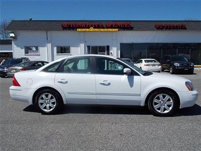 2005 ford five hundred sel looks great runs great best price!
