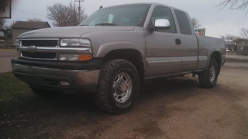 Chevy pickup k2500 silverado 3/4 ton 6.0 4x4 extended cab