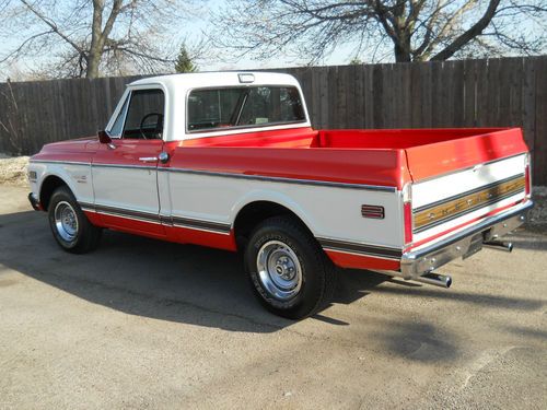 1972 chevy c-10 super deluxe shortbed 2wd.