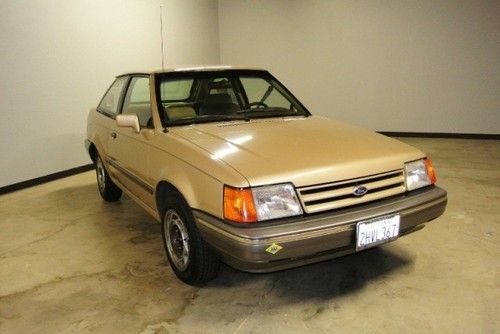 1988 ford escort 2dr hatchback lx