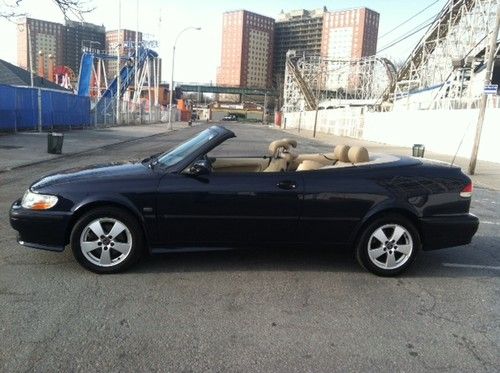 Saab 03 93 convertible 5-speed 98k loaded! cd lether clean!  no resv