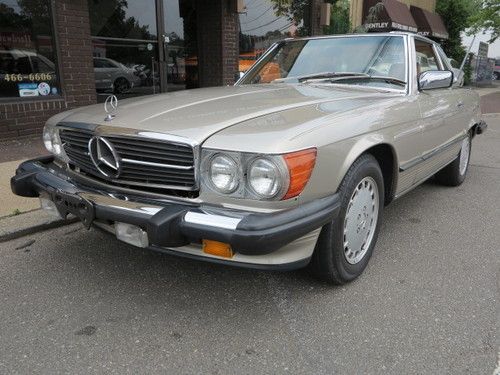 560sl in collector quality condition!