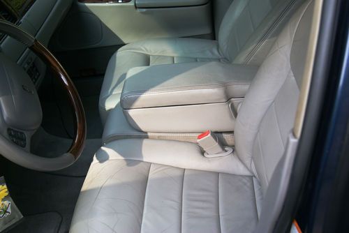 2002 Lincoln Town Car - Low Miles - Adult Driven, image 9