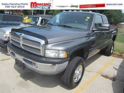 Ram 2500 slt 4x4 diesel 5.9l long bed  leather clean one owner