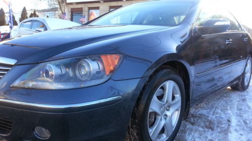 2006 acura rl sh awd.w/tech pkg. 1owner.lo miles. real nice one. no reserve!!!!!