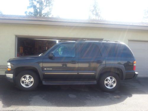 2003 chevy tahoe, 4 x 4 , tow package, 4.8