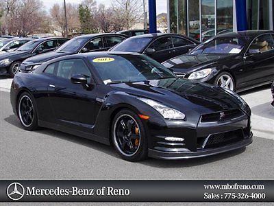 Never tracked! 1-owner 2013 nissan gt-r black edition...low miles