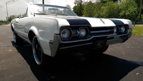 Rare loaded convertible 1967 oldsmobile cutlass (very few of these left)