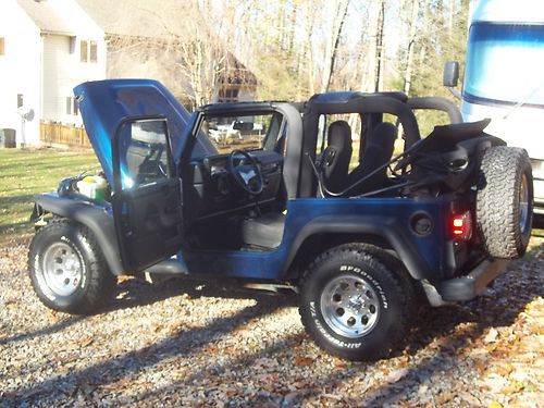 2005 jeep wrangler x sport utility 2-door 4.0l (wrecked) no reserve!!