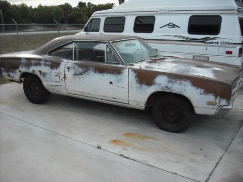 1969 dodge coronet 440, rt, automatic, a/c,buckets,garaged for 33 years, project