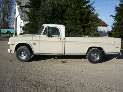 1970 dodge d200 camper special