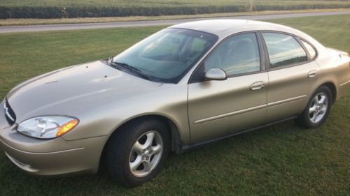 2001 ford taurus 50,000 original miles, needs nothing, ac,fully loaded no rust