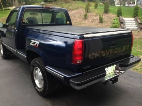 Sell used 1996 Chevy Silverado K1500 Pickup 4WD regular