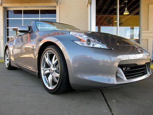2010 370z touring convertible, 18k miles, navigation, sport package, leather!