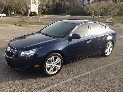 2011 chevrolet cruze ltz sedan 4-door 1.4l: navigation, remote start, moon roof