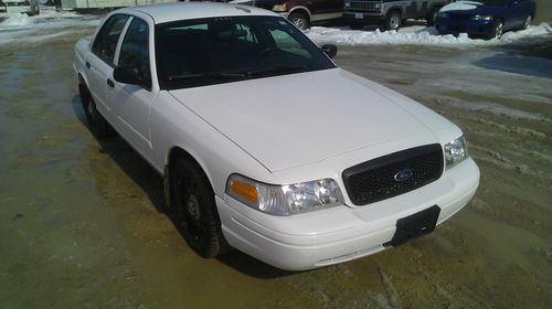 2006 ford crown victoria vic retired police squad car  interceptor p71