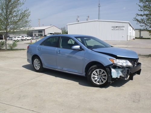 2012 toyota camry le damaged easy fix