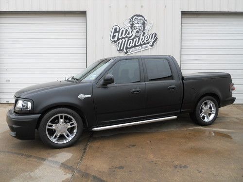 Sell Used 01 Ford F 150 Harley Davidson Edition Crew Cab Pickup 4 Door 5 4l In Dallas Texas United States