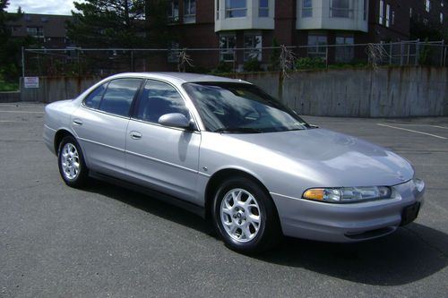 2000 oldsmobile intrigue gl v6 auto clean!! low miles!! 41k no reserve!!