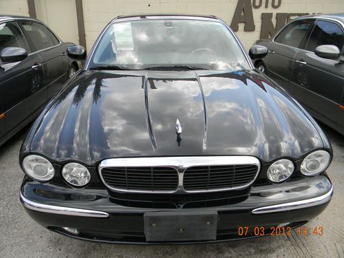 2004 jaguar xj8 4-door sedan black rwd v8 4.2l navi leather rebuilt title sporty
