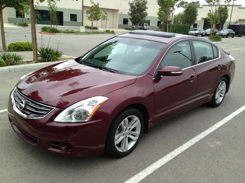 Sell Used 2011 Nissan Altima 3 5sr Sedan V6 Navigation