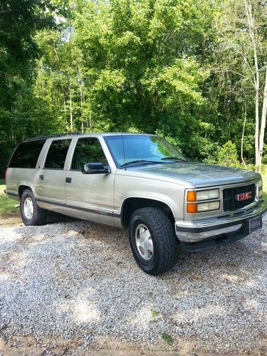 1999 gmc suburban 4x4, gold/tan, leather package