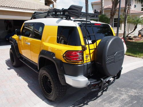 Sell used 2008 TOYOTA FJ CRUISER 44K MILES 3 INCH LIFT KIT ...