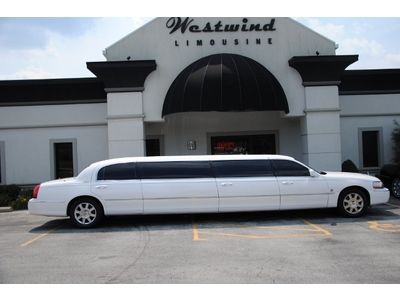 Limo, limousine, lincoln, town car, 2007, white, super stretch, mega, luxury